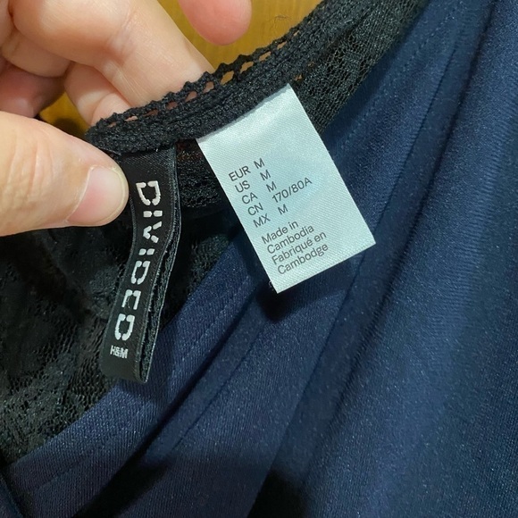 𝅺H&M Romper - Picture 2 of 6